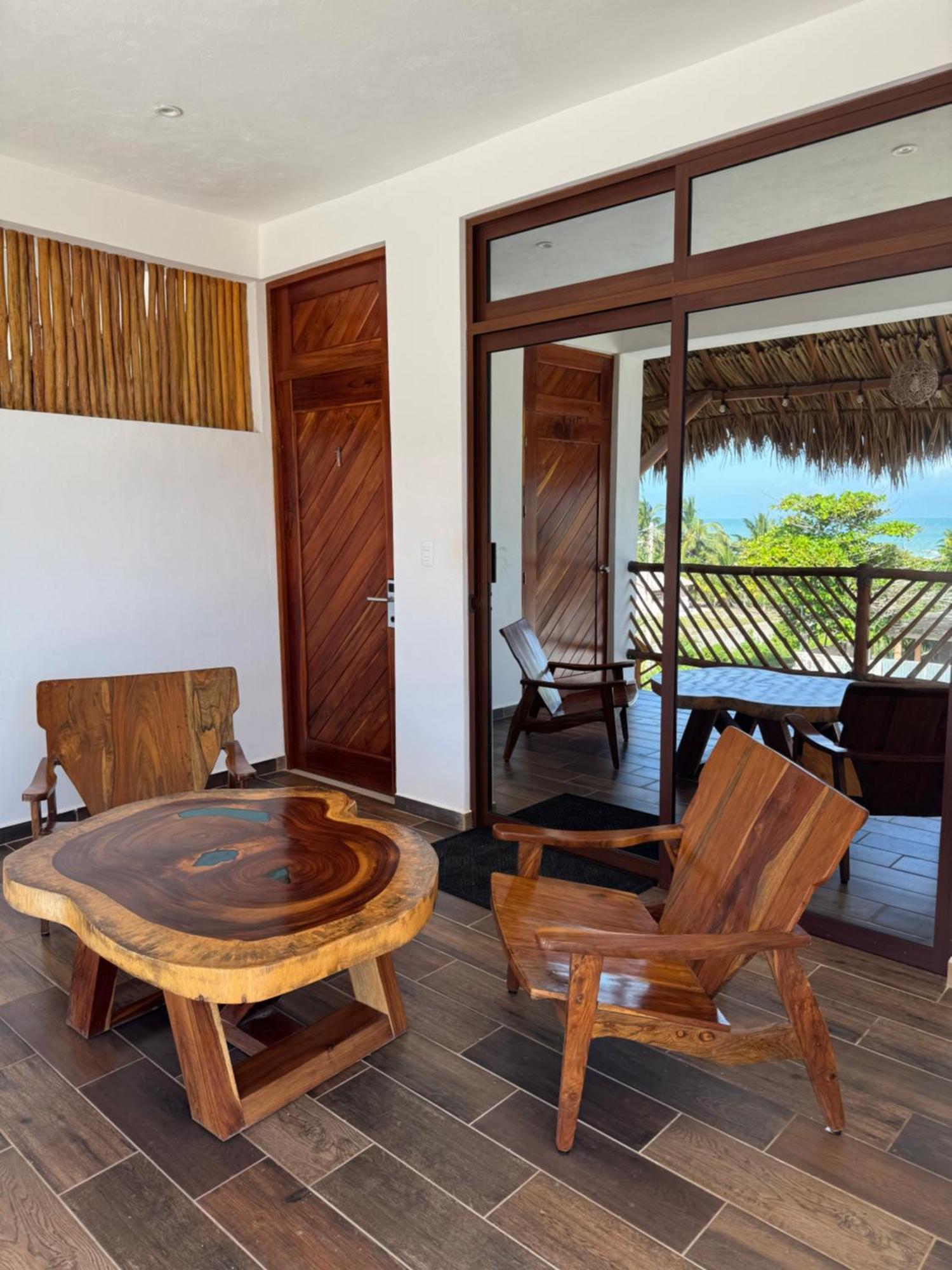 Mexhe Hotel El Cuyo Buitenkant foto